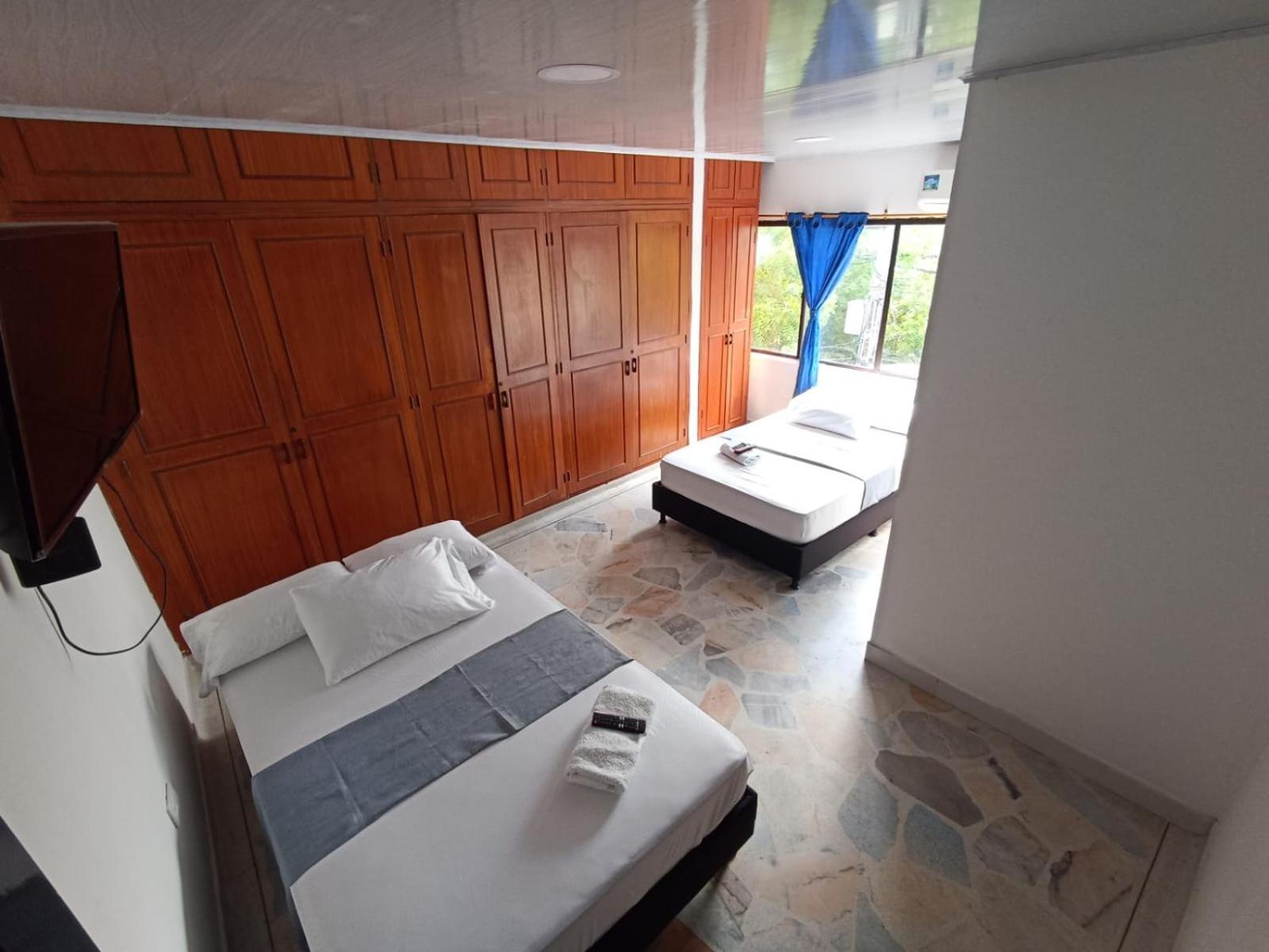 Hotel Santander Express 内瓦 外观 照片