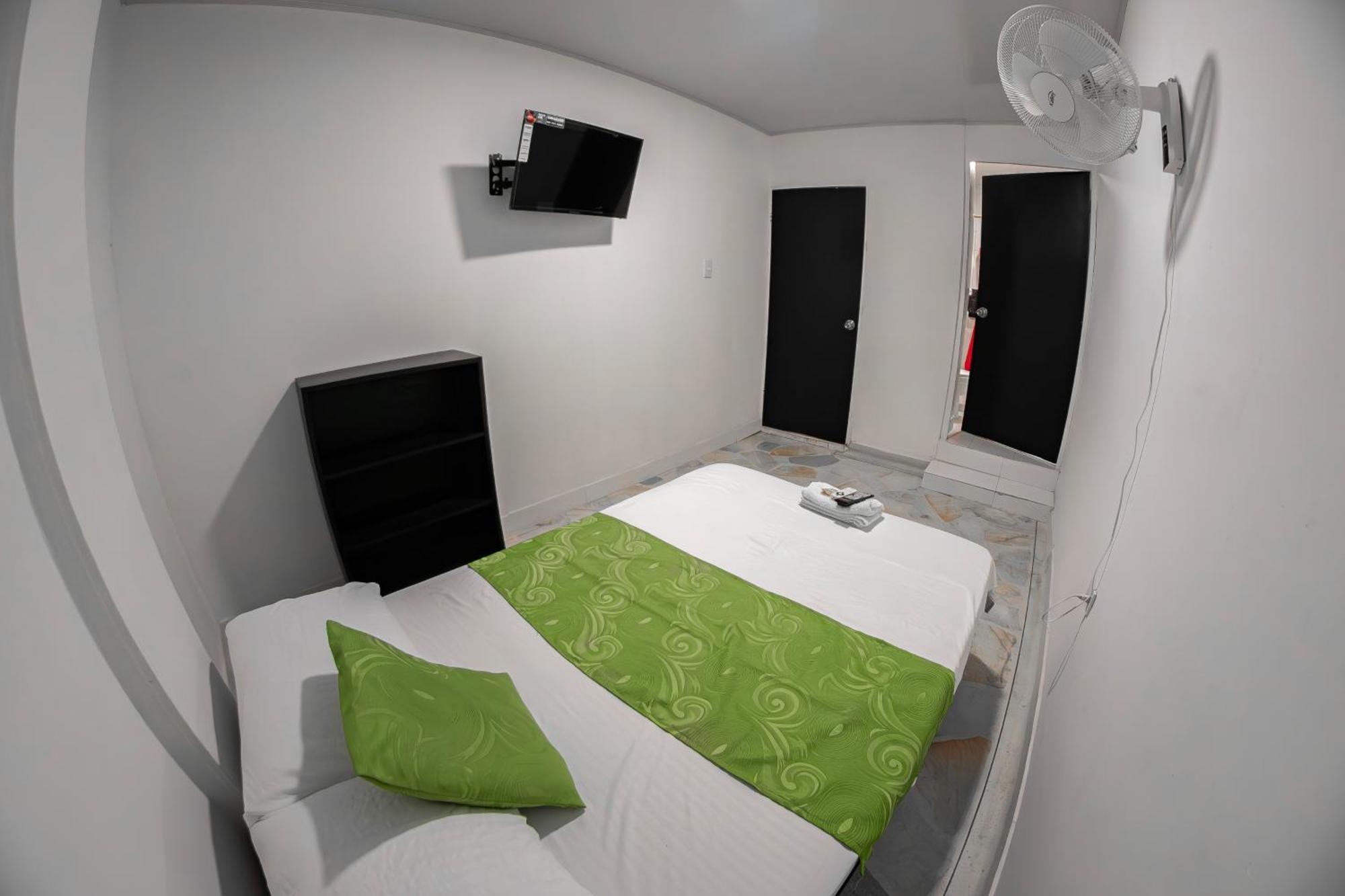 Hotel Santander Express 内瓦 外观 照片