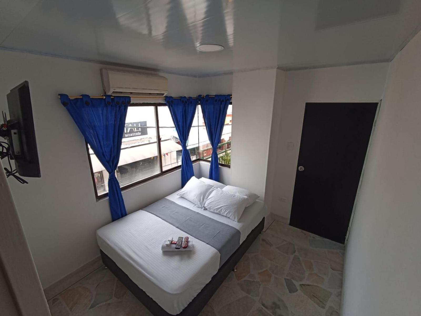 Hotel Santander Express 内瓦 外观 照片